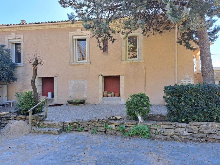 Le Champ Des Hors Villa Vailhauques Exterior foto